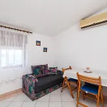 Ljubica Apartment *