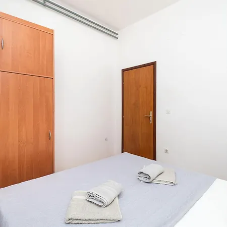 Ljubica Rogoznica (Sibenik-Knin)