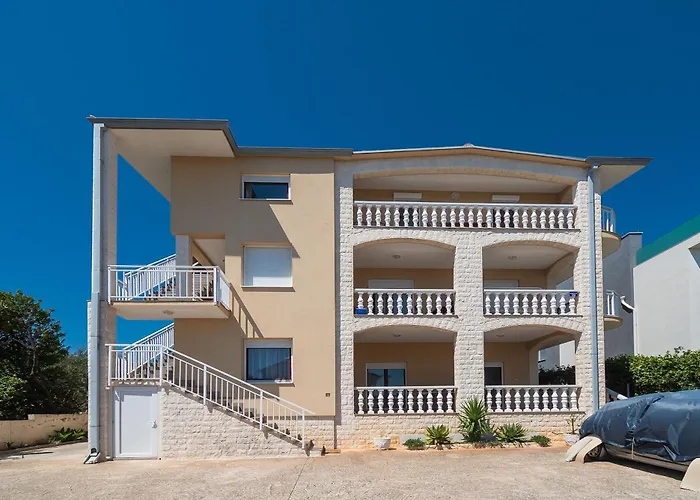 Ljubica * 罗戈兹尼察