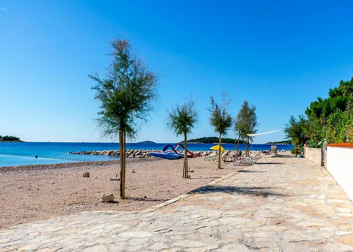 Ljubica 公寓 罗戈兹尼察